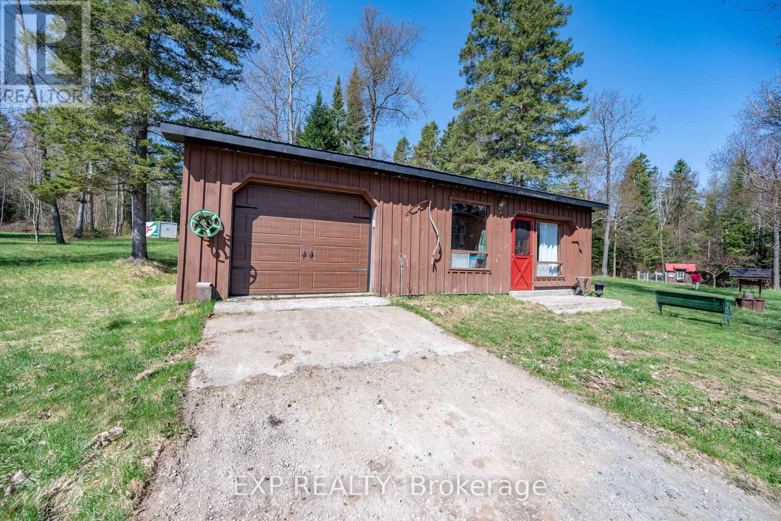 5490 Loop Road, Highlands East, Ontario  K0L 2A0 - Photo 35 - X12146643