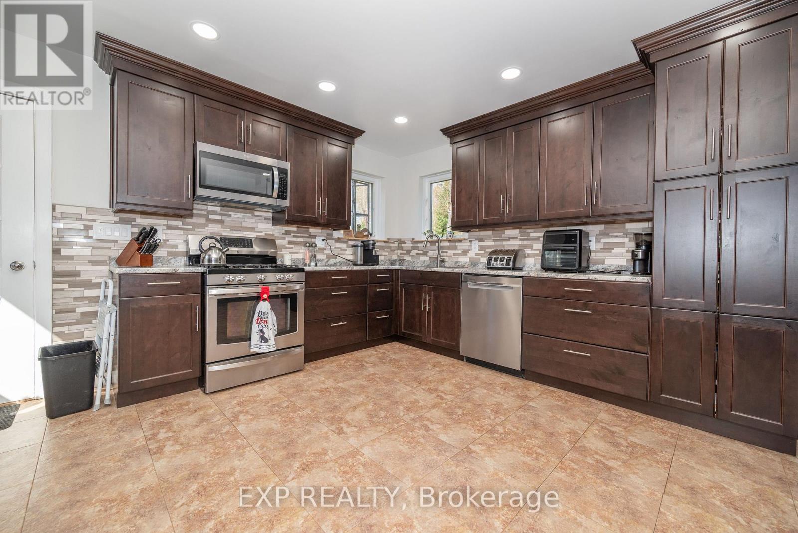 5490 Loop Road, Highlands East, Ontario  K0L 2A0 - Photo 6 - X12146643