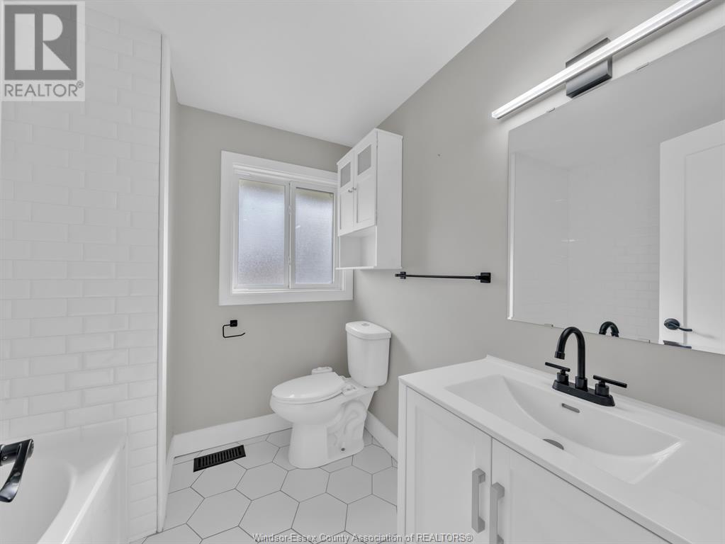 2785 Meadowbrook Lane, Windsor, Ontario  N8T 2Y6 - Photo 15 - 25012082