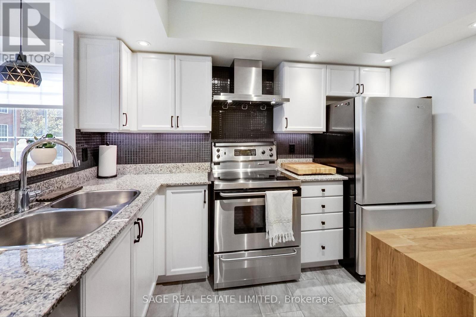 Property at 1004 - 5 EVERSON DRIVE image 3