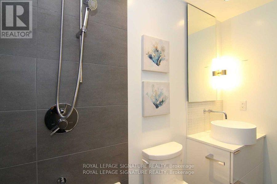 303 - 185 Roehampton Avenue, Toronto, Ontario  M4P 0C6 - Photo 14 - C12146571