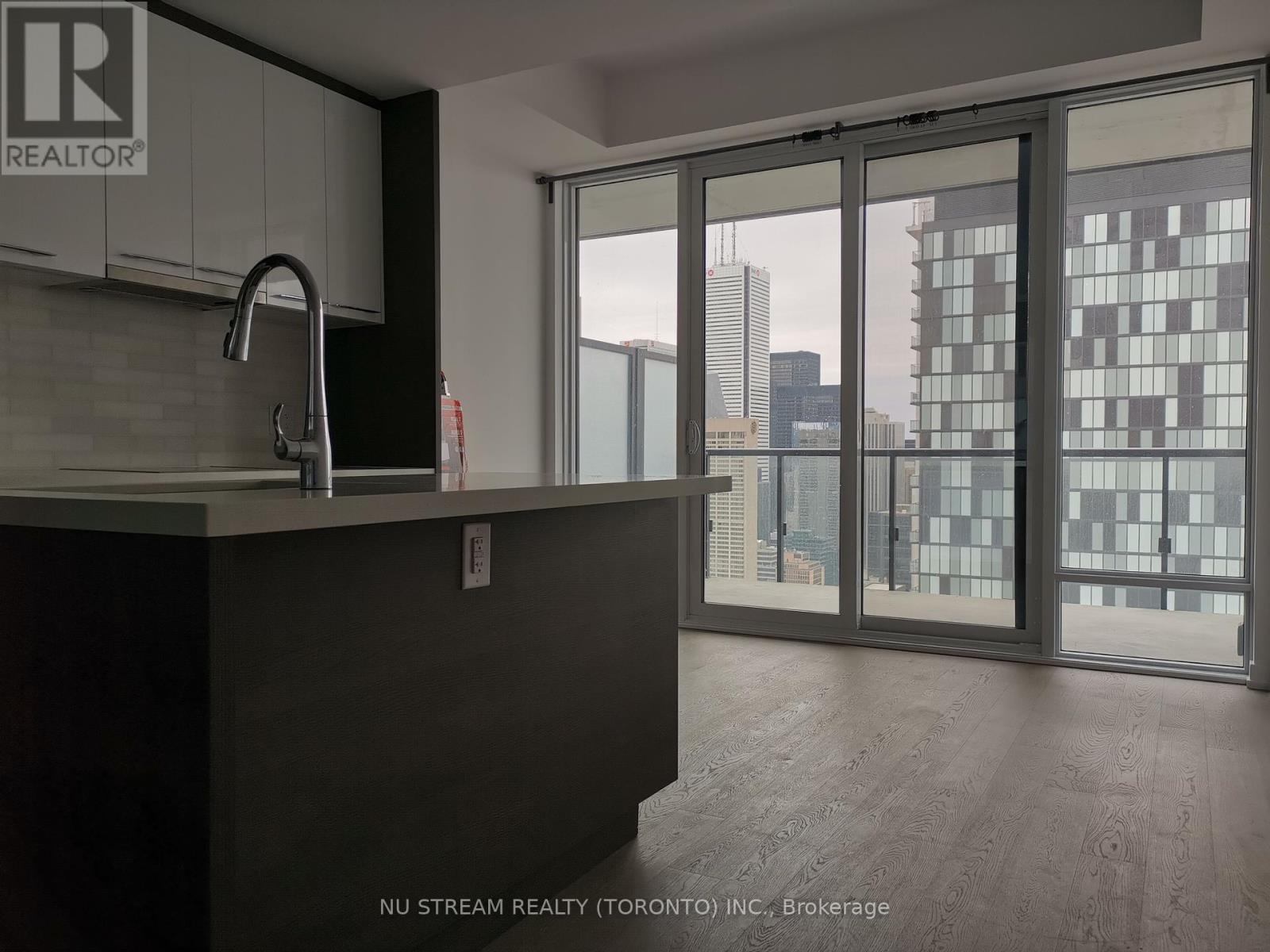 2709 - 488 University Avenue, Toronto, Ontario  M5G 0C1 - Photo 3 - C12146575