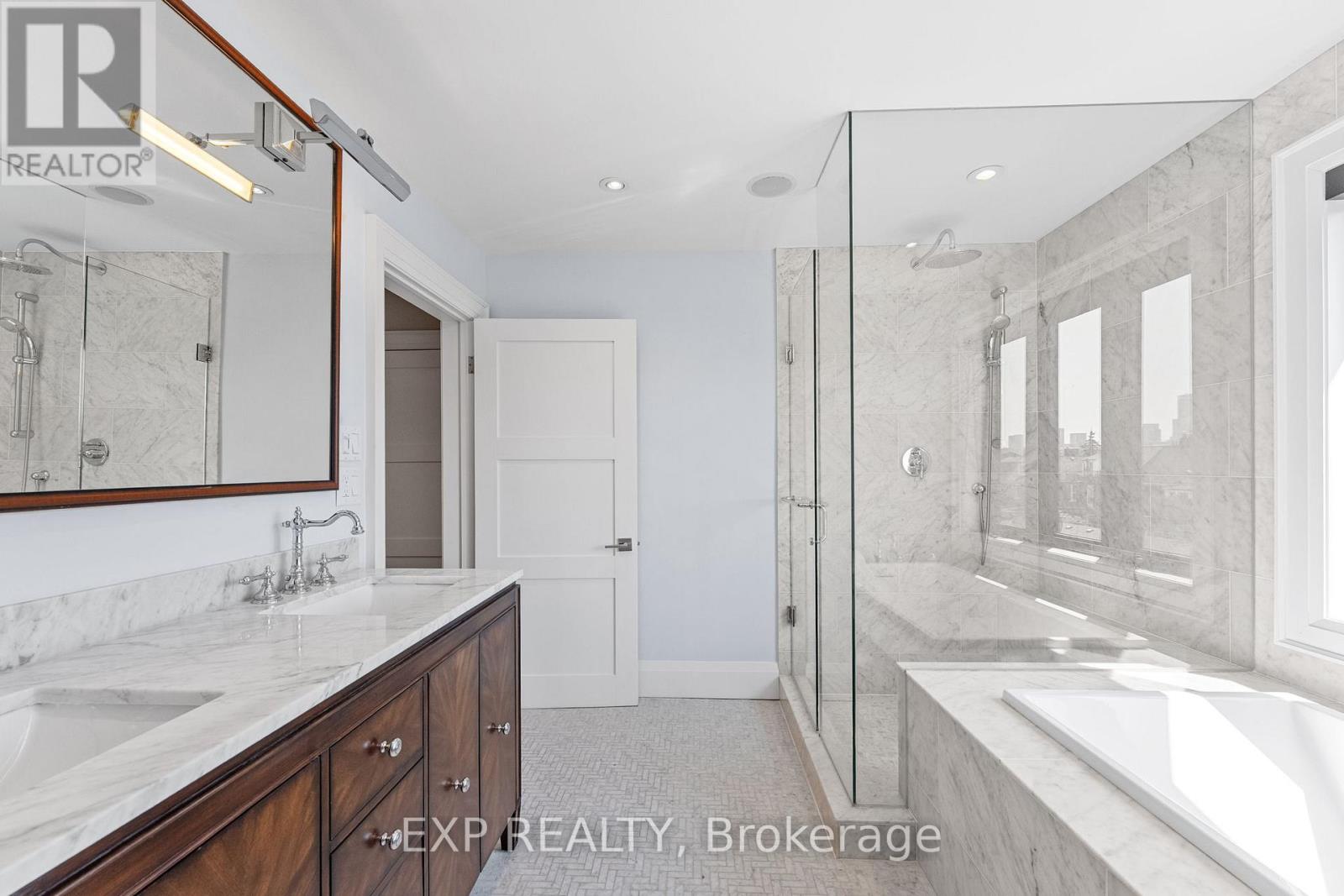 57 Montrose Avenue, Toronto, Ontario  M6J 2T6 - Photo 27 - C12146633