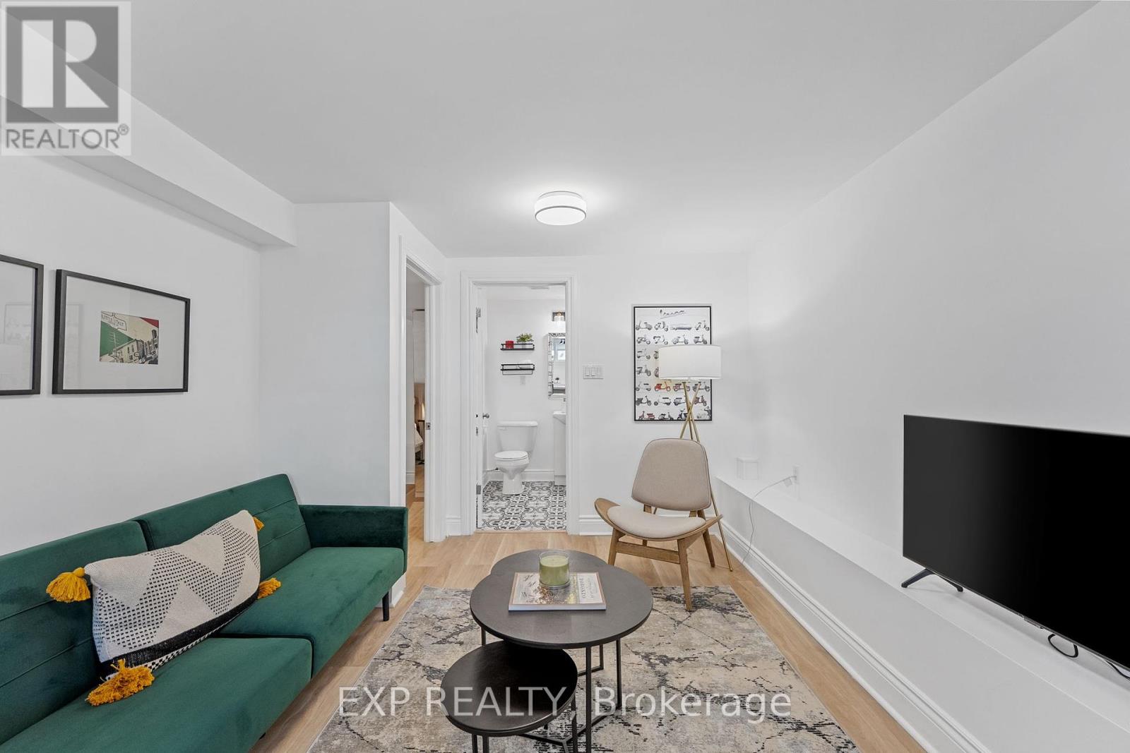 57 Montrose Avenue, Toronto, Ontario  M6J 2T6 - Photo 32 - C12146633