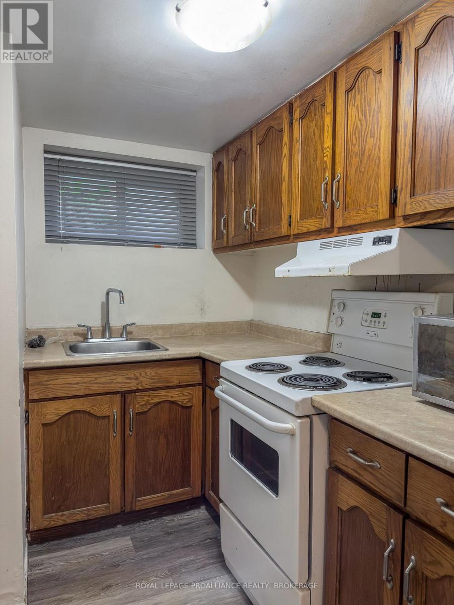 271-273 Rideau Street, Kingston, Ontario  K7K 3A7 - Photo 12 - X12146864