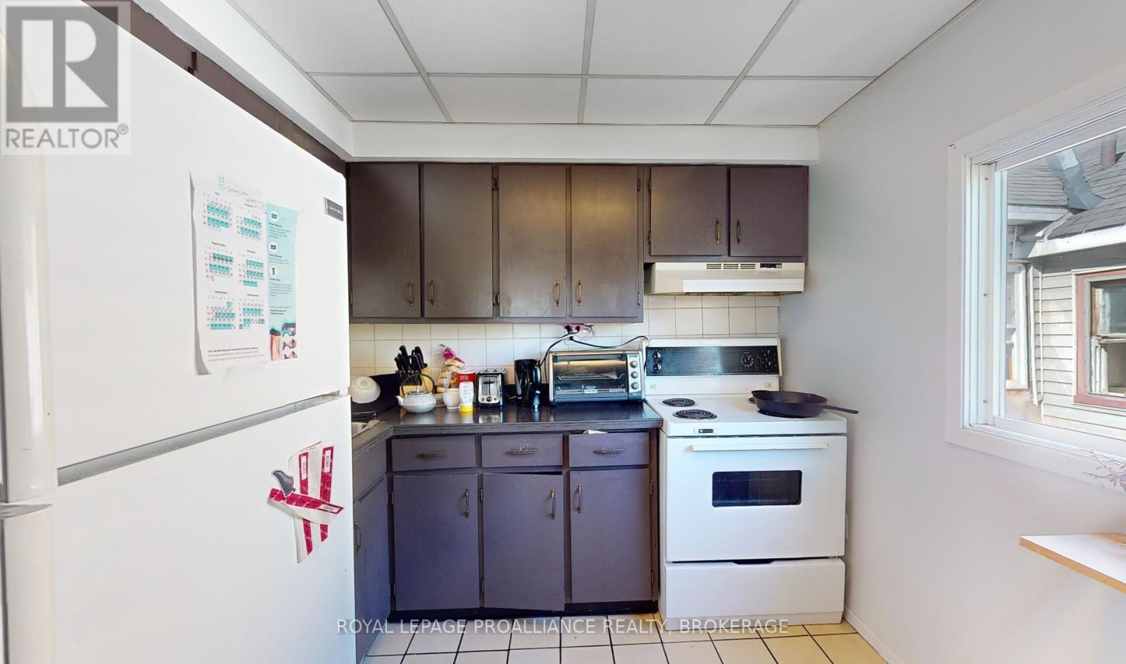 271-273 Rideau Street, Kingston, Ontario  K7K 3A7 - Photo 23 - X12146864