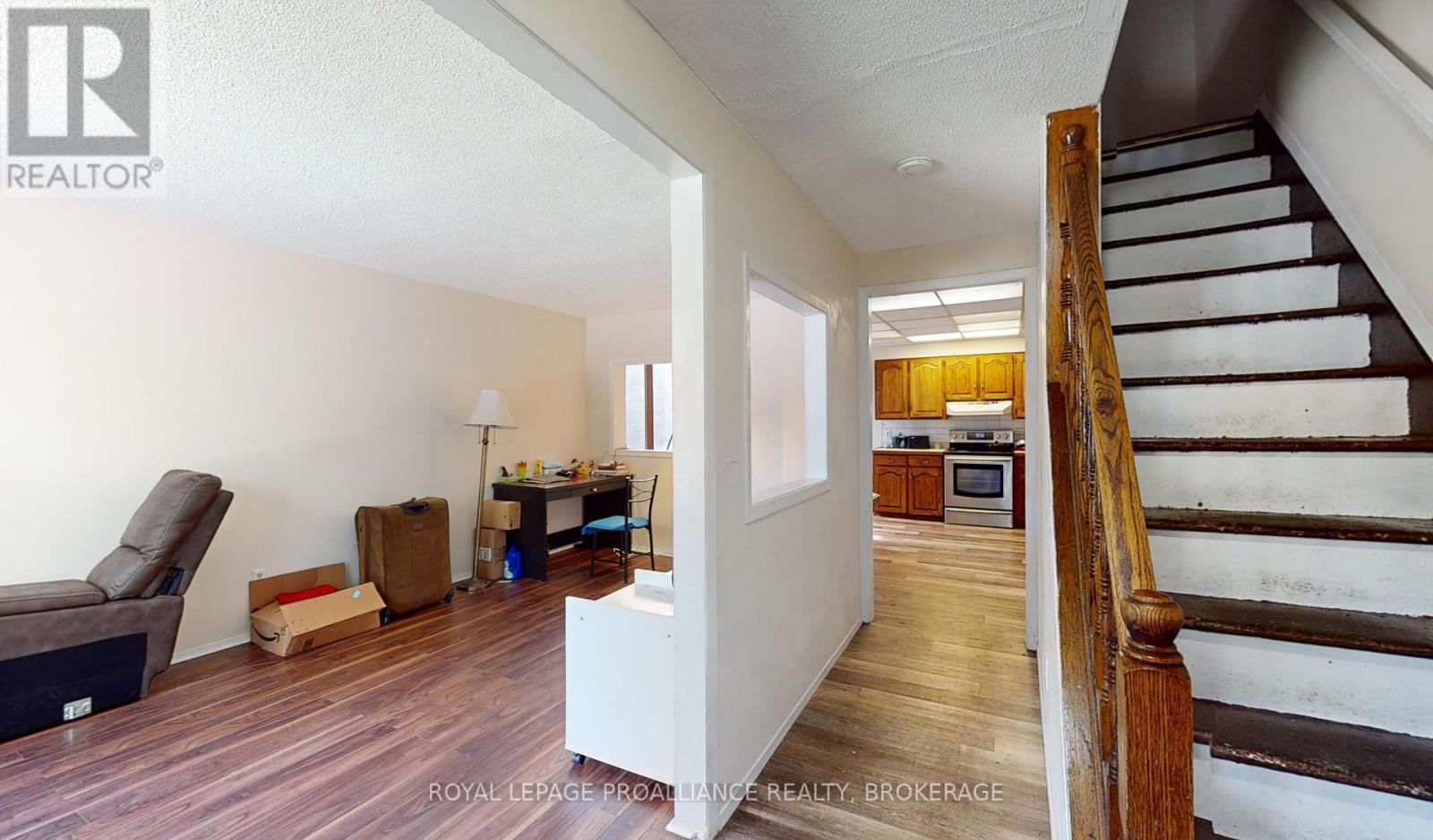 271-273 Rideau Street, Kingston, Ontario  K7K 3A7 - Photo 4 - X12146864