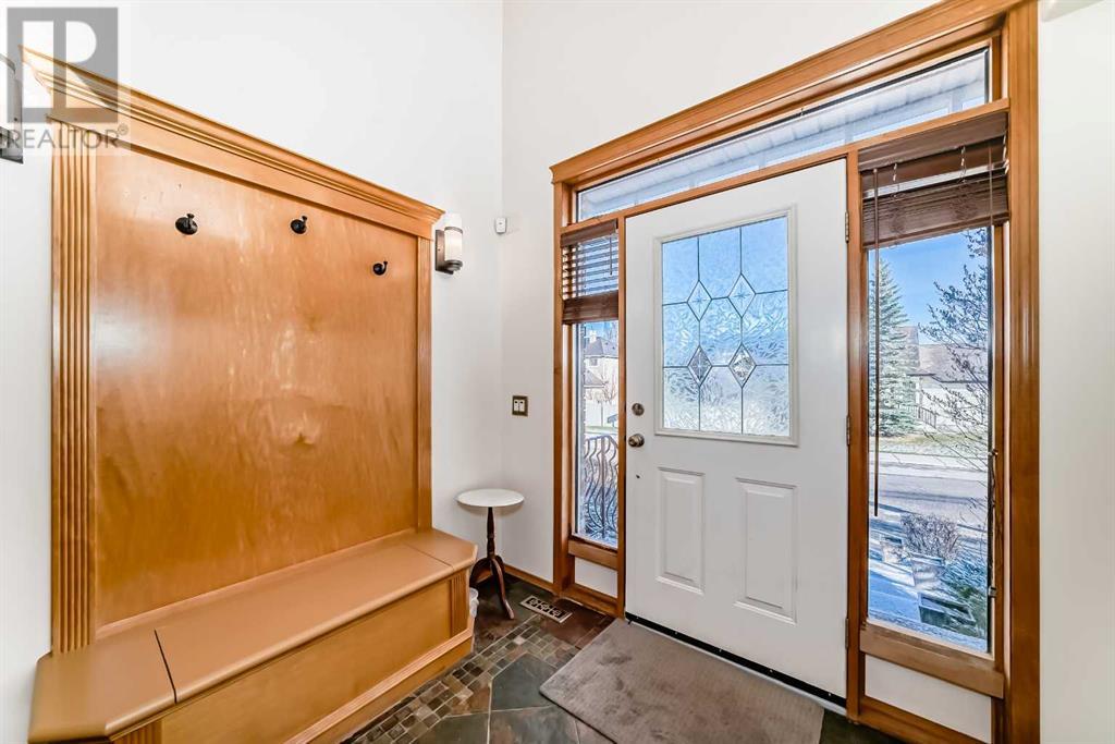 Property at 7 Crestmont Drive SW image 3
