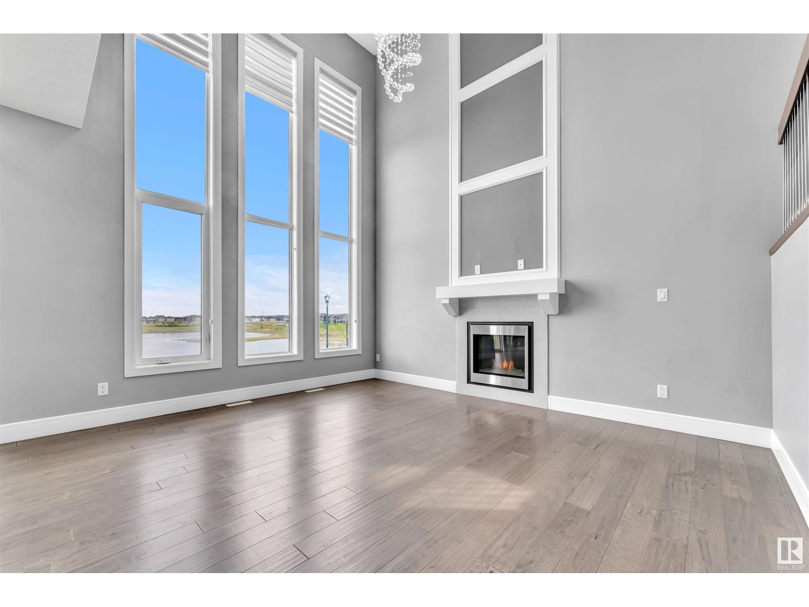Property at 2211 22 ST NW image 4