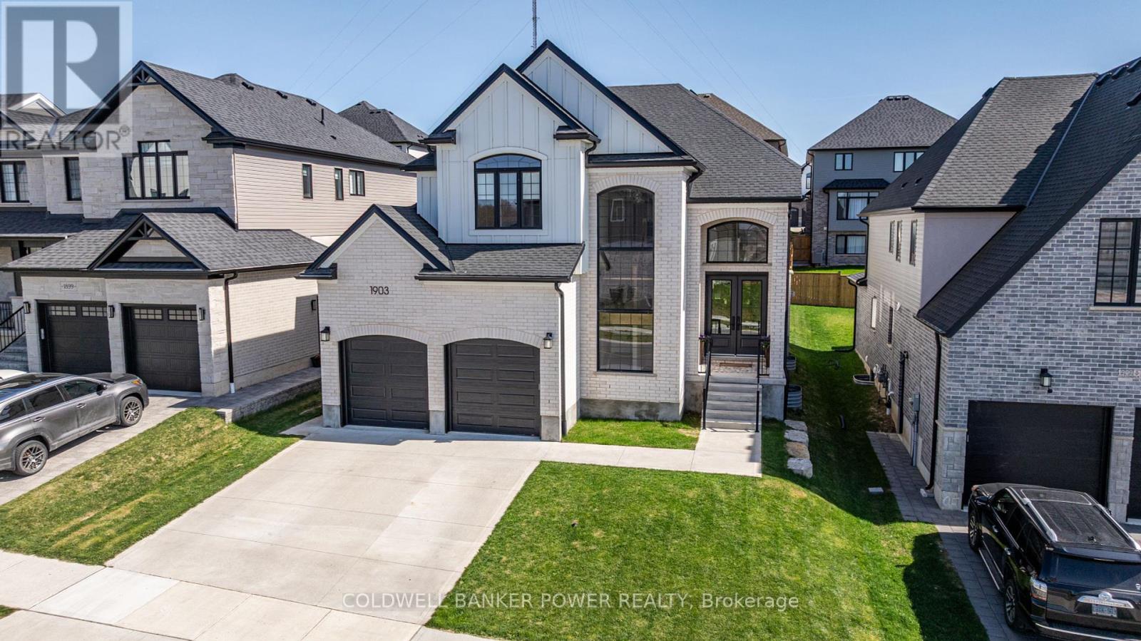 Property at 1903 BOARDWALK WAY image 2