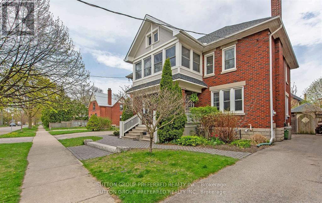 40 VICTOR STREET, London South, Ontario