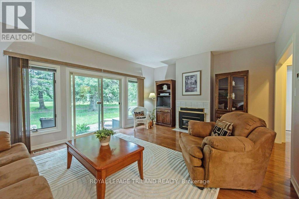 40 - 1241 Hamilton Road S, London East (East P), Ontario  N5W 6B3 - Photo 11 - X12146766