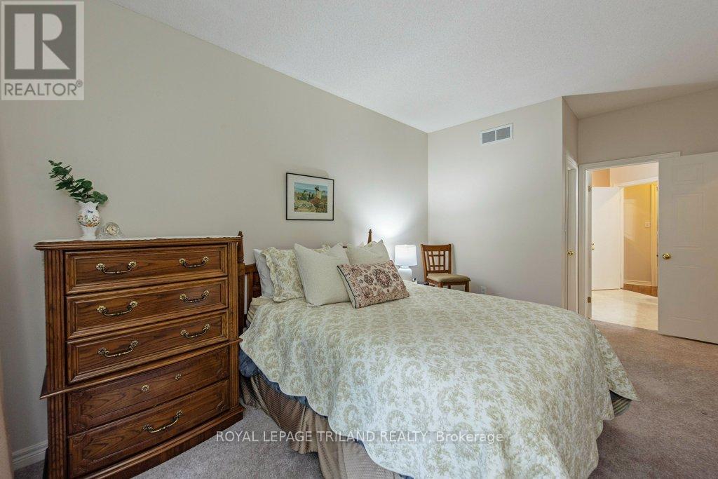 40 - 1241 Hamilton Road S, London East, Ontario  N5W 6B3 - Photo 16 - X12146766