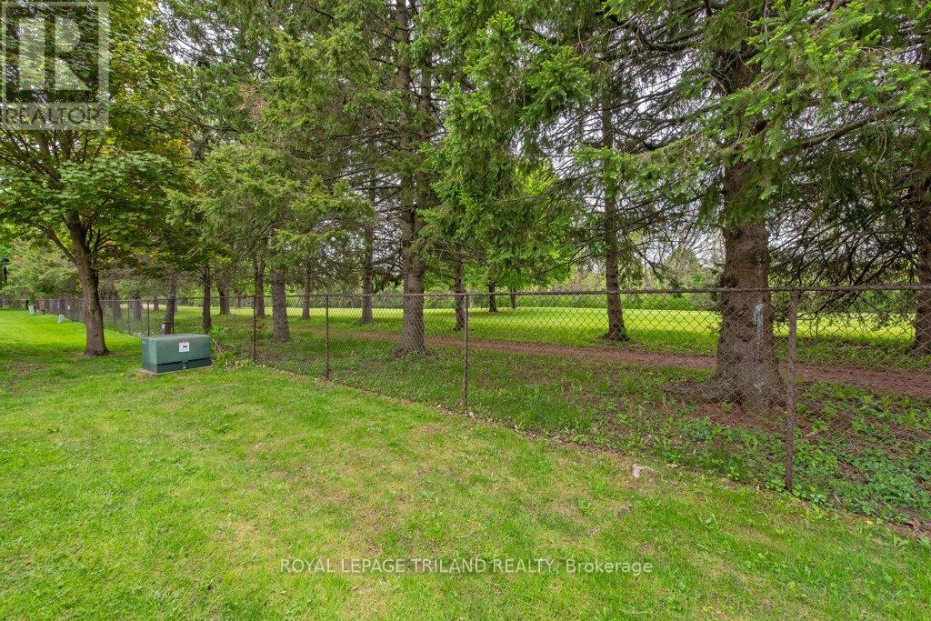 40 - 1241 Hamilton Road S, London East, Ontario  N5W 6B3 - Photo 32 - X12146766
