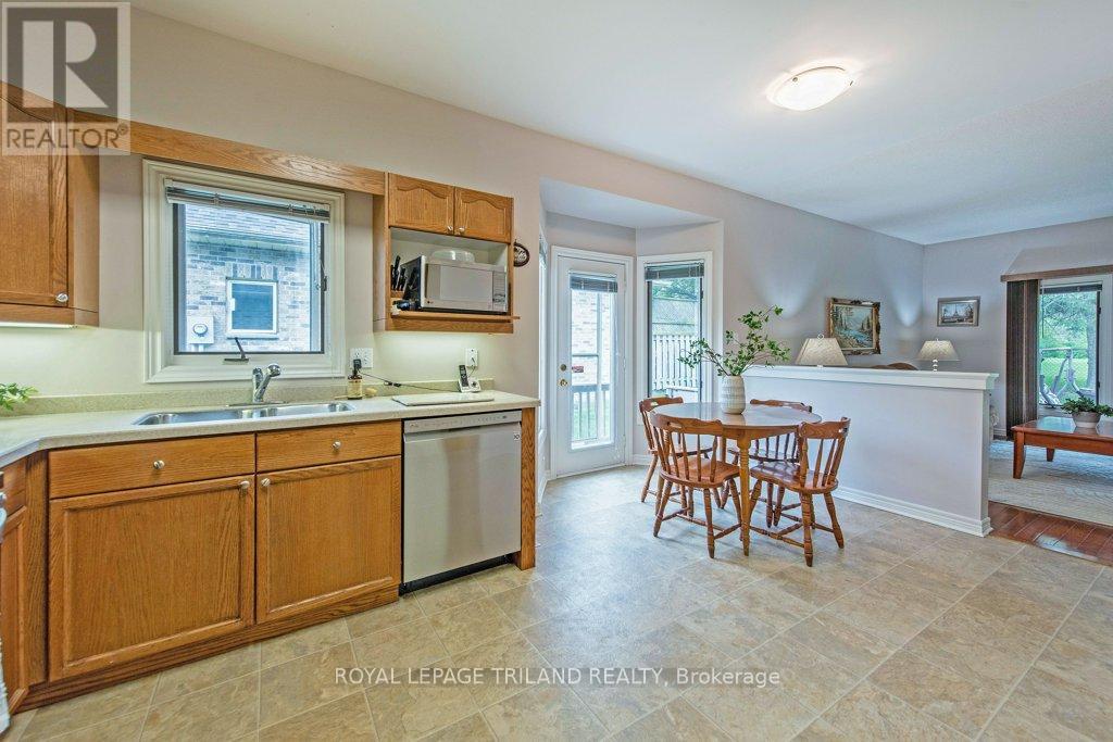 40 - 1241 Hamilton Road S, London East, Ontario  N5W 6B3 - Photo 5 - X12146766