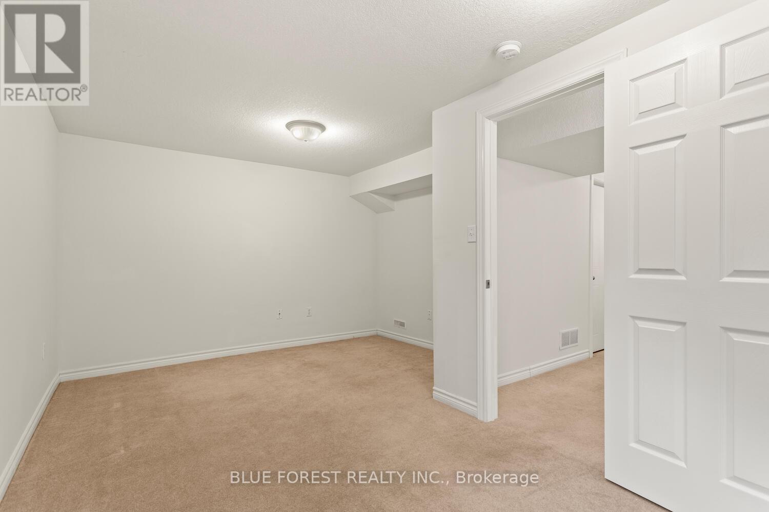 58 - 1059 Whetherfield Street, London North, Ontario  N6H 0B6 - Photo 30 - X12146779