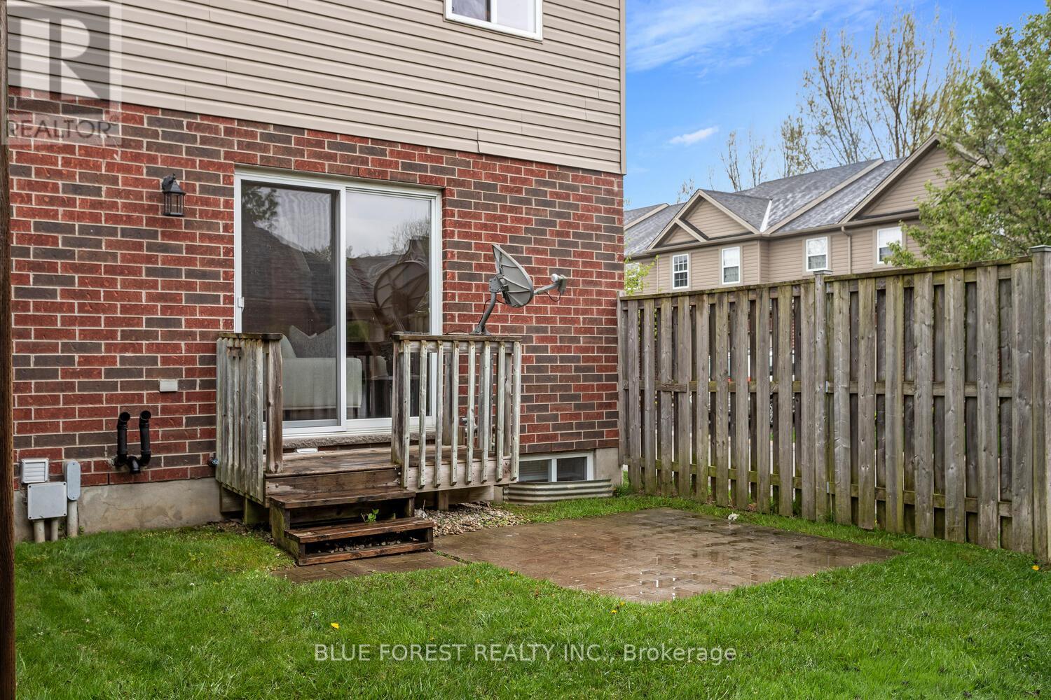 58 - 1059 Whetherfield Street, London North, Ontario  N6H 0B6 - Photo 36 - X12146779