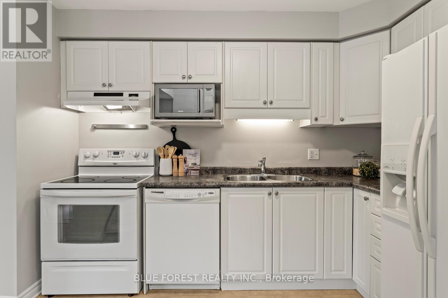 58 - 1059 Whetherfield Street, London North, Ontario  N6H 0B6 - Photo 8 - X12146779