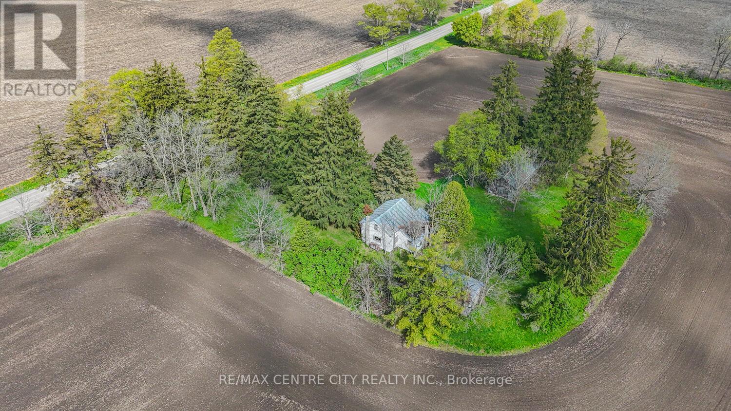 20938 Cherry Hill Road, Thames Centre, Ontario  N0M 2M0 - Photo 8 - X12146806