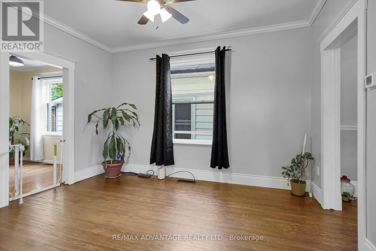 Photo 18 of 42 for 47 Barwick Street