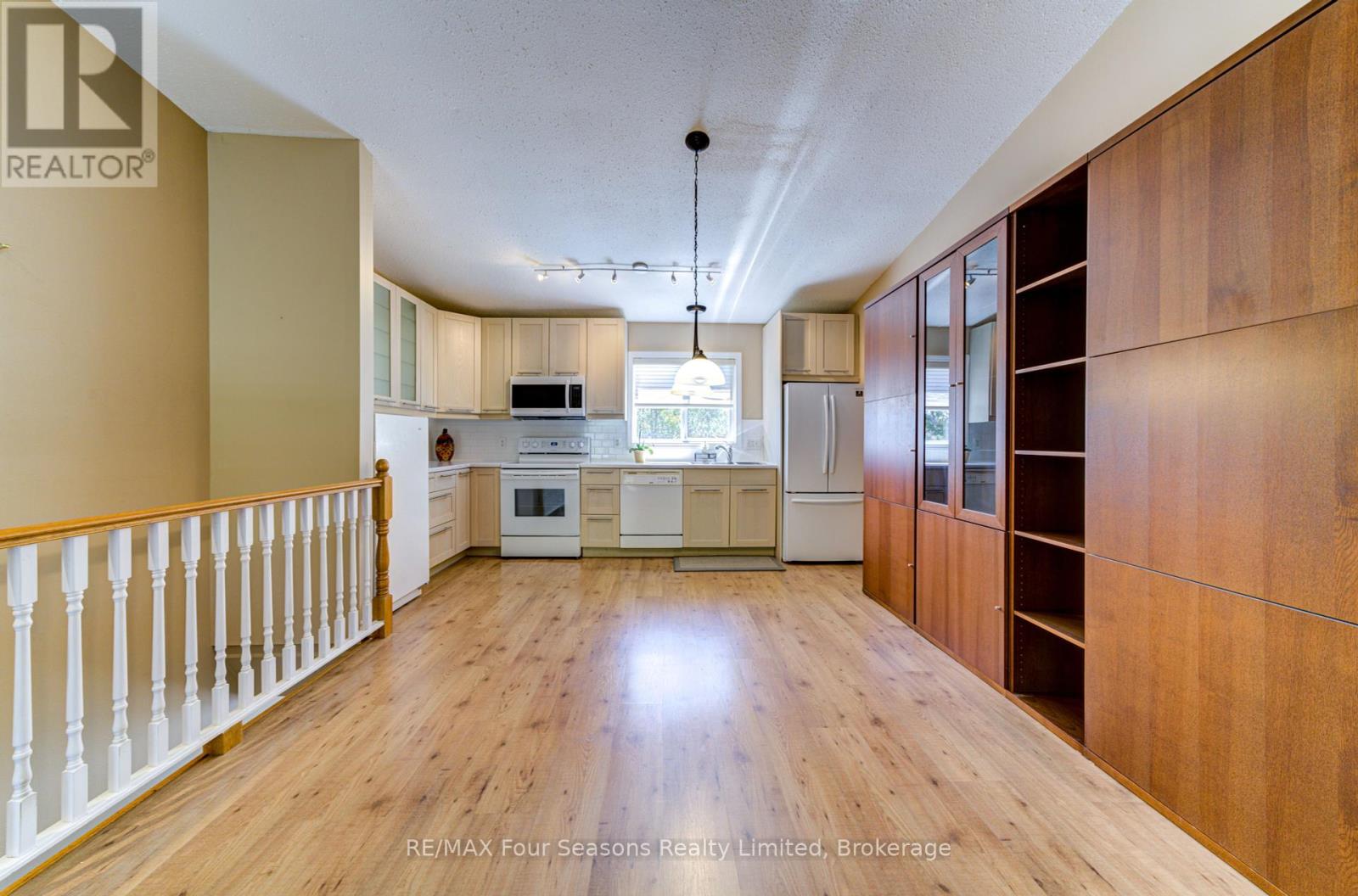 226 - 17 Harbour Street W, Collingwood, Ontario  L9Y 5B4 - Photo 13 - S12145511