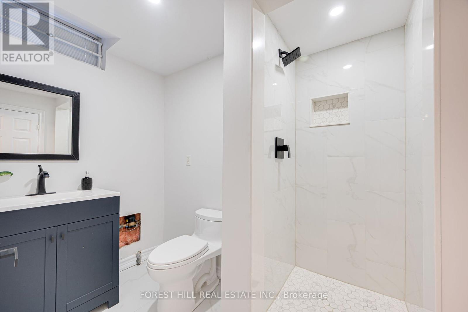 211 Franklin Avenue, Vaughan, Ontario  L4J 7L4 - Photo 47 - N12146620