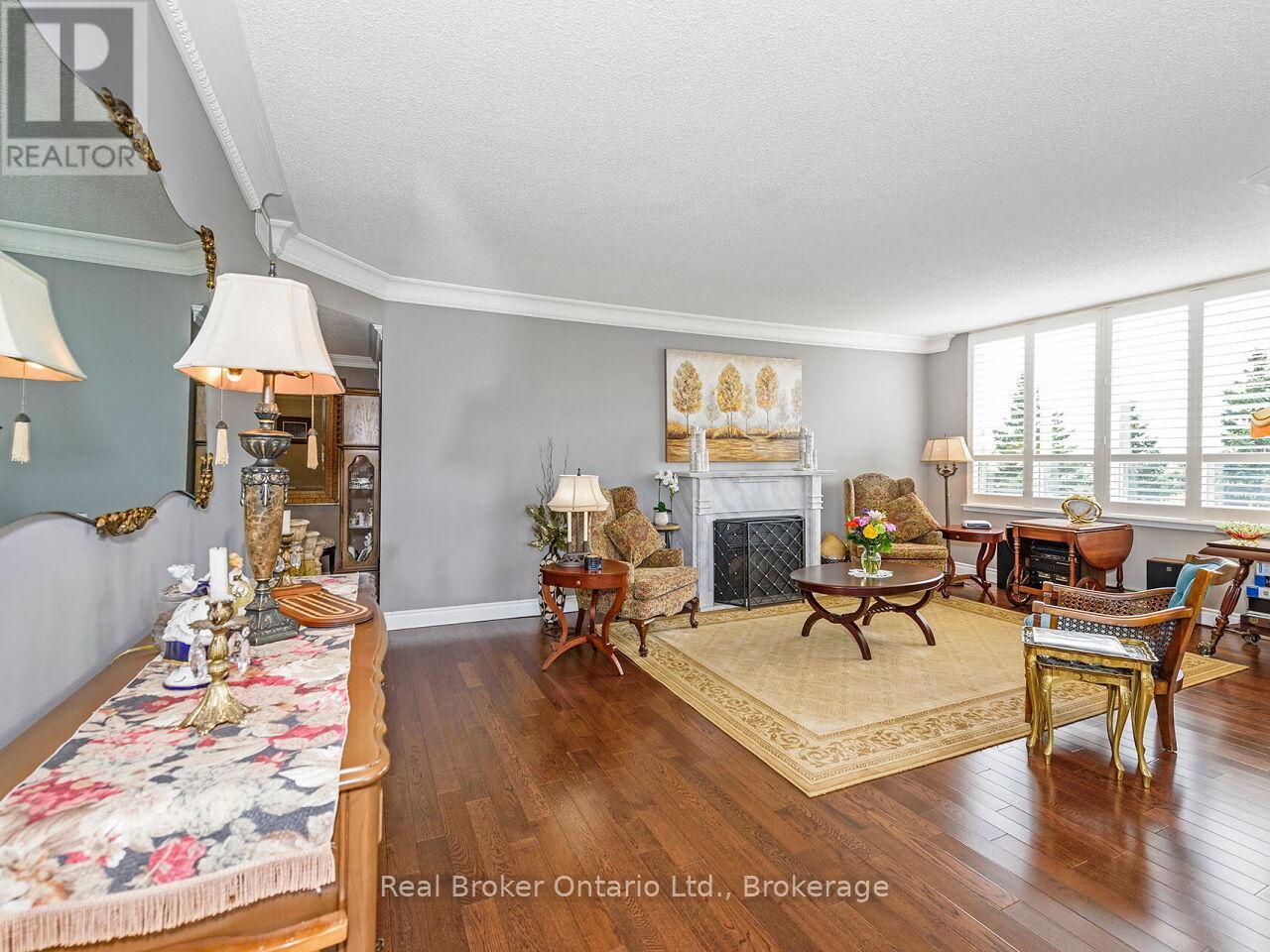 502 - 1901 Pilgrims Way, Oakville, Ontario  L6M 2W9 - Photo 8 - W12146893