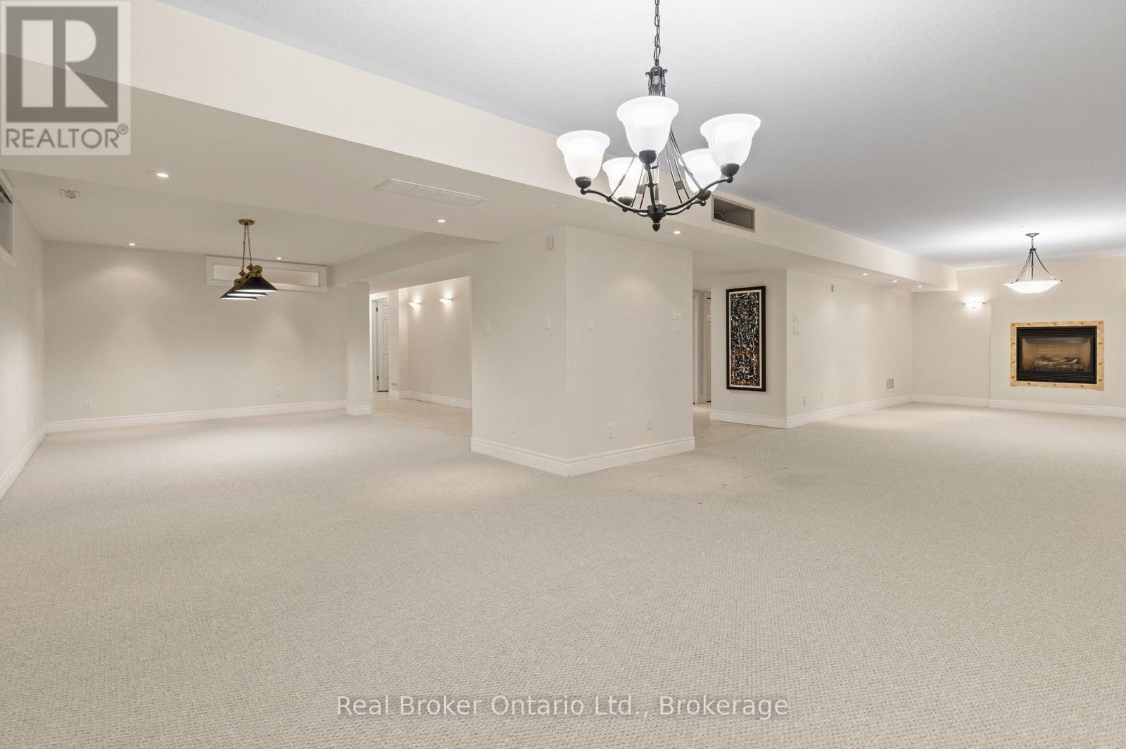 45 Pioneer Tower Crescent, Kitchener, Ontario  N2P 2L2 - Photo 28 - X12146830