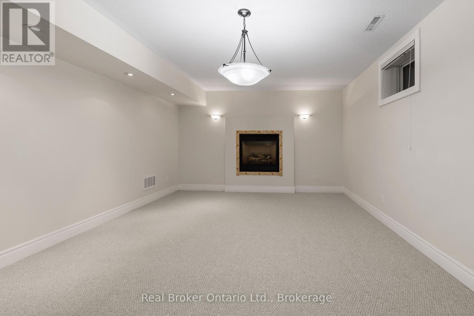 45 Pioneer Tower Crescent, Kitchener, Ontario  N2P 2L2 - Photo 29 - X12146830