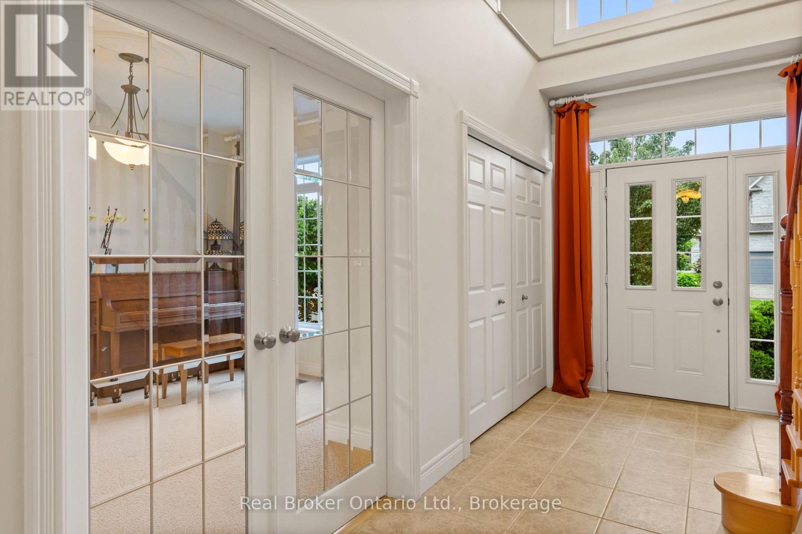 Property at 45 PIONEER TOWER CRESCENT image 4