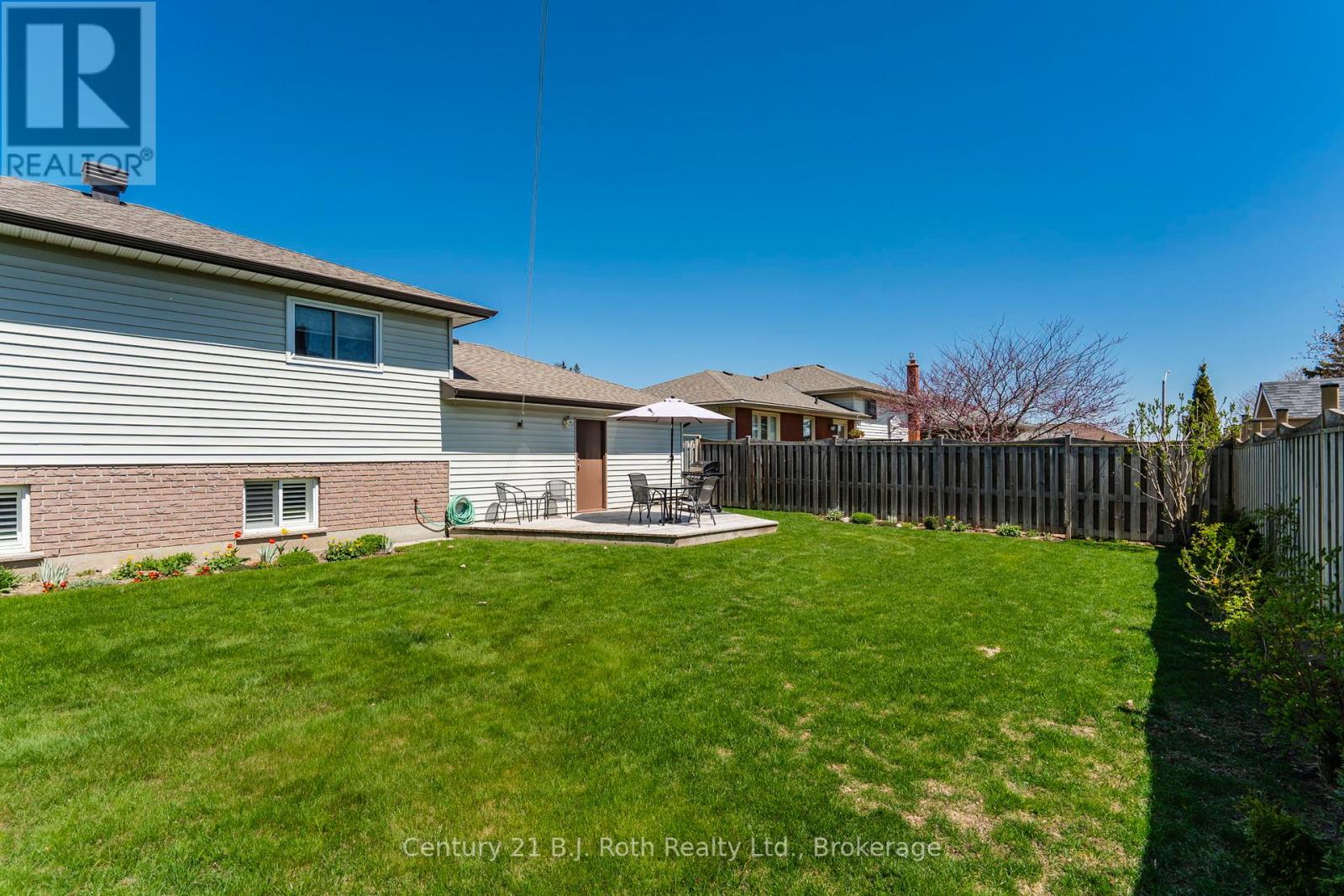 13 Archer Crescent, Springwater, Ontario  L0L 1P0 - Photo 35 - S12146730