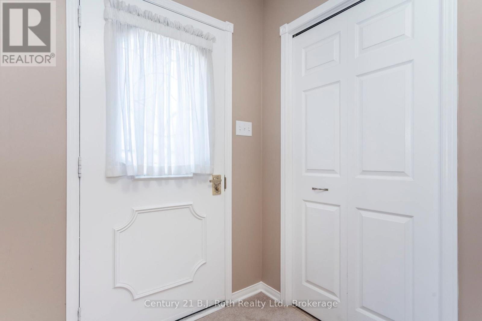 13 Archer Crescent, Springwater, Ontario  L0L 1P0 - Photo 5 - S12146730