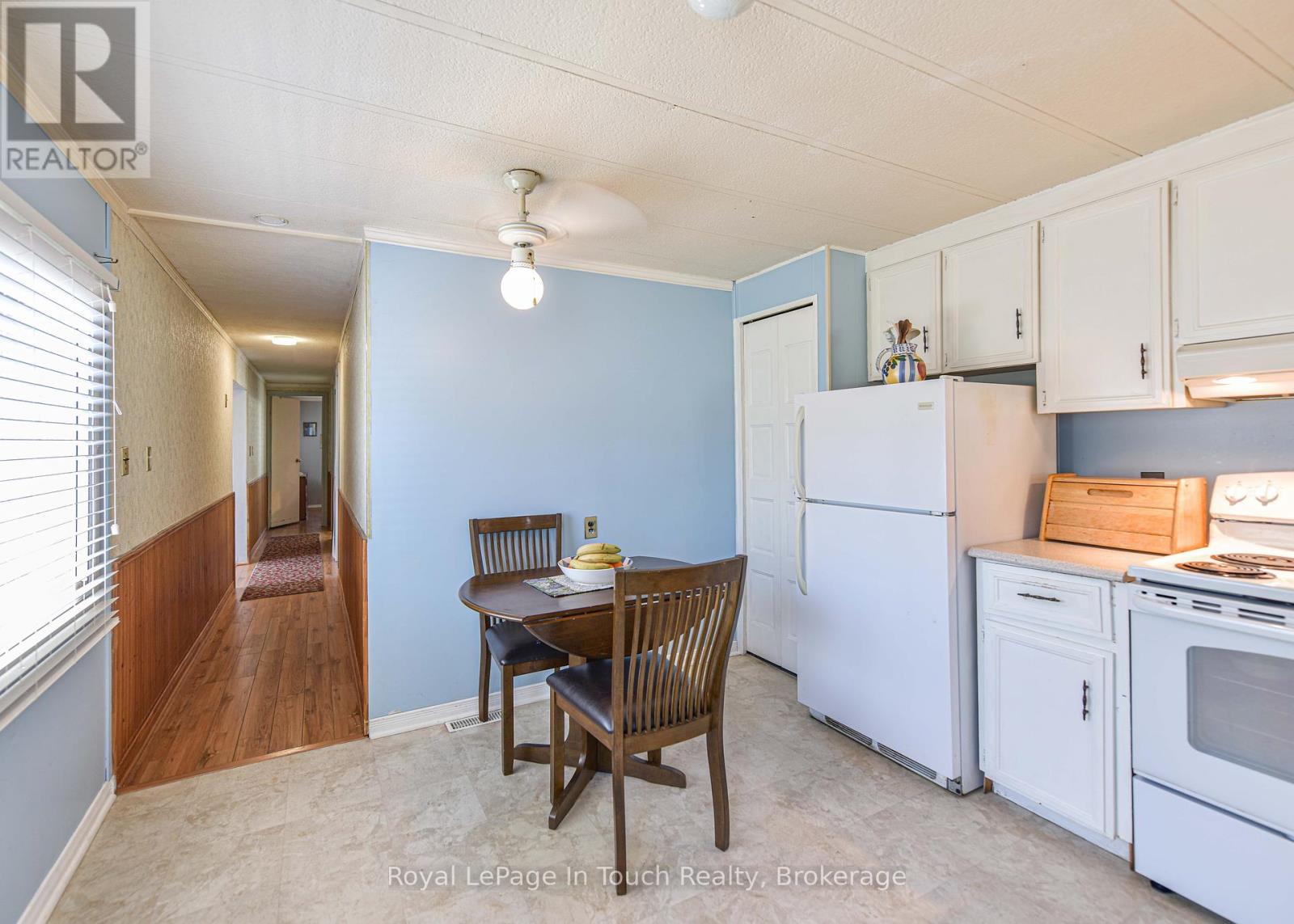 4106 Ash Crescent, Severn, Ontario  L3V 0V1 - Photo 11 - S12146879