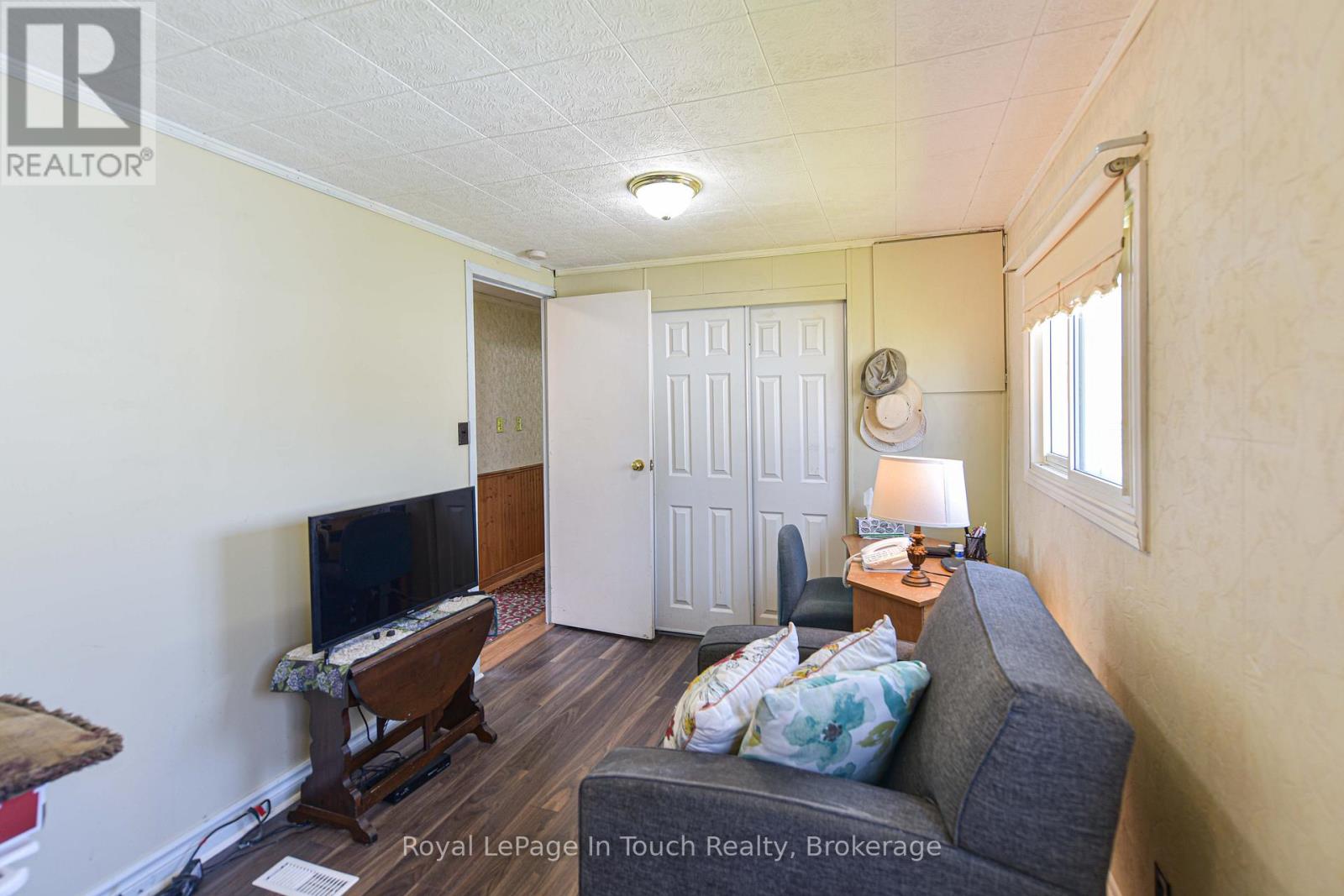 4106 Ash Crescent, Severn, Ontario  L3V 0V1 - Photo 18 - S12146879