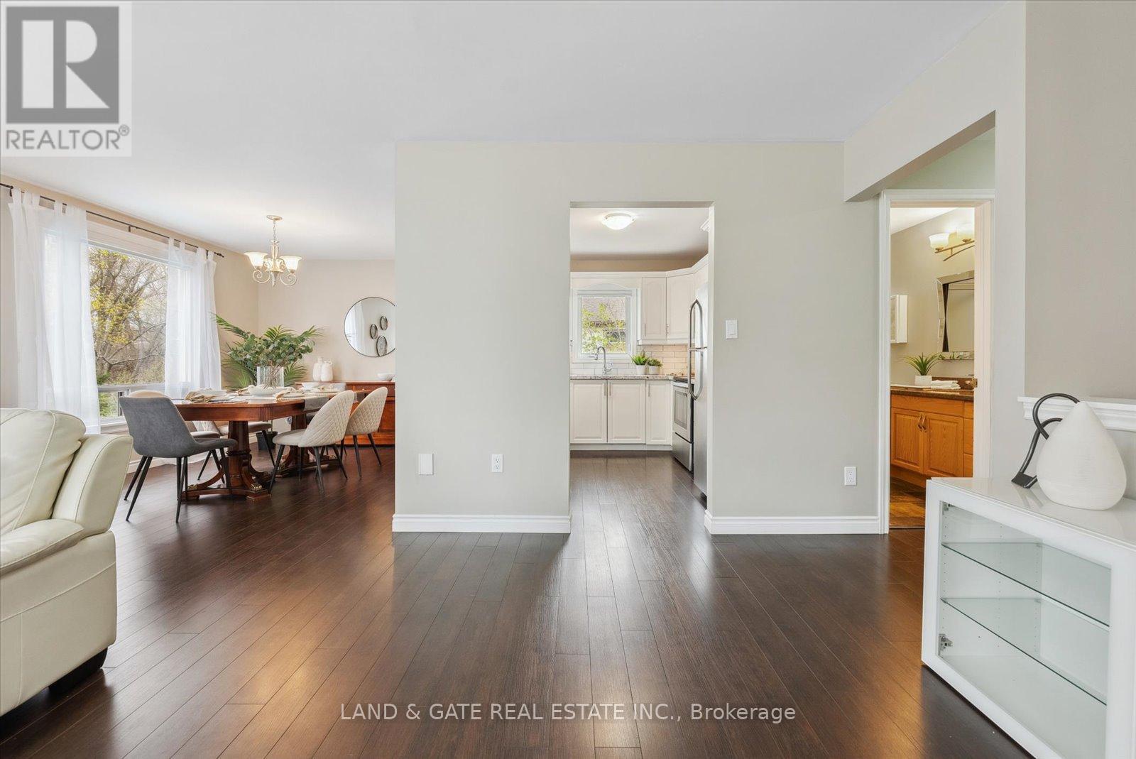 1038 Exeter Street, Oshawa, Ontario  L1G 7E9 - Photo 10 - E12146815