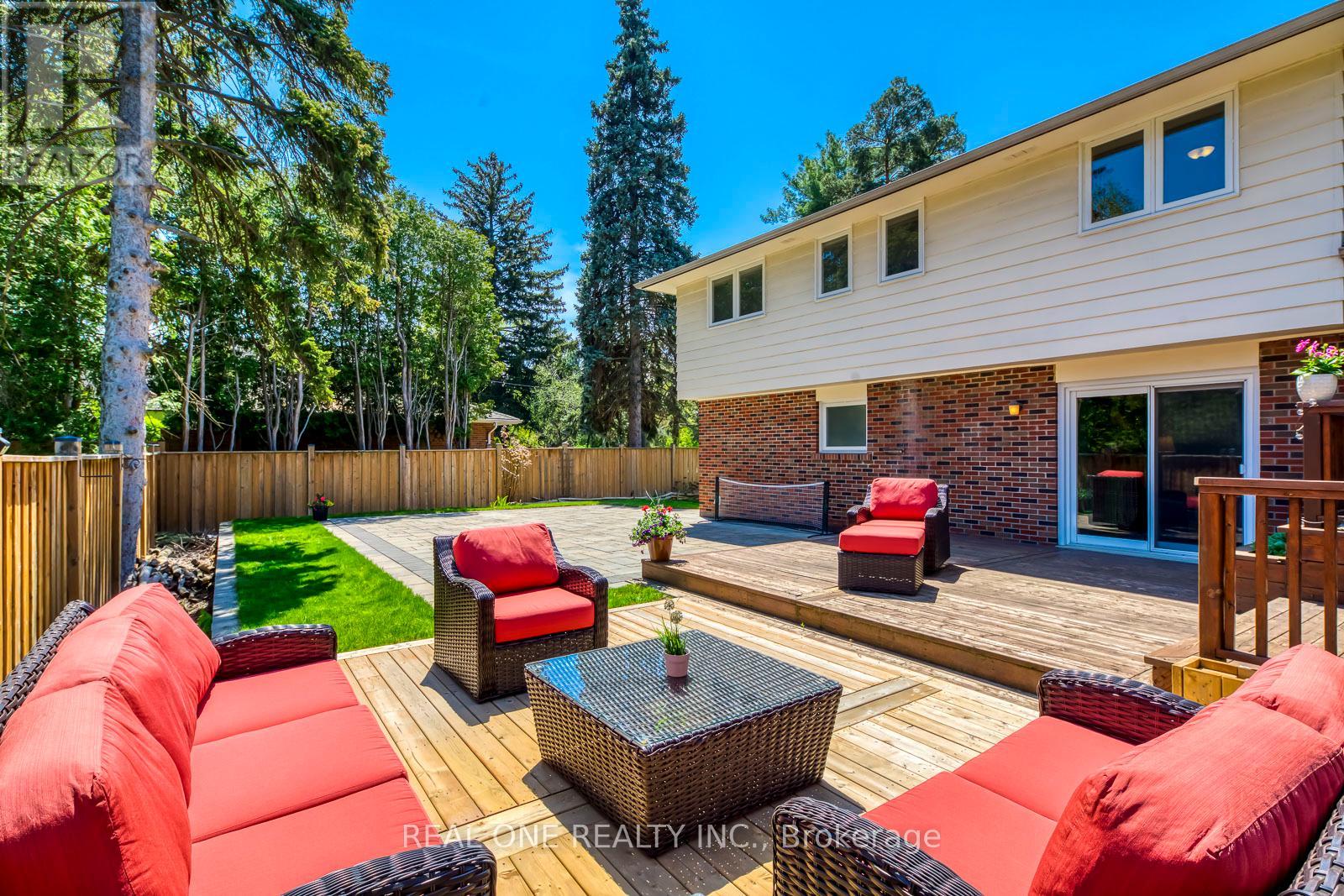 379 Maple Grove Drive, Oakville, Ontario  L6J 4V6 - Photo 46 - W12146590
