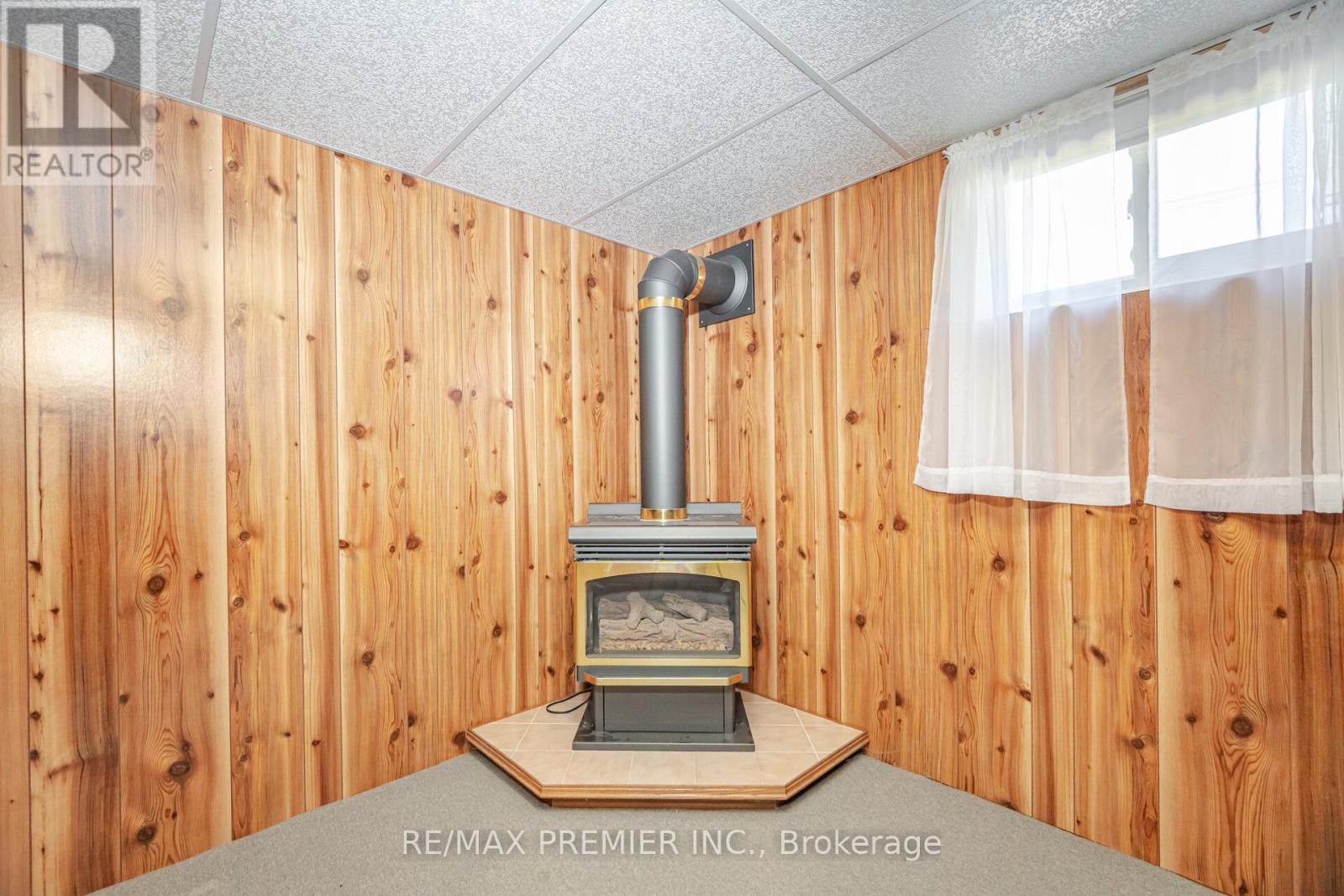 32 Edgemont Drive, Brampton, Ontario  L6V 1L1 - Photo 33 - W12146615
