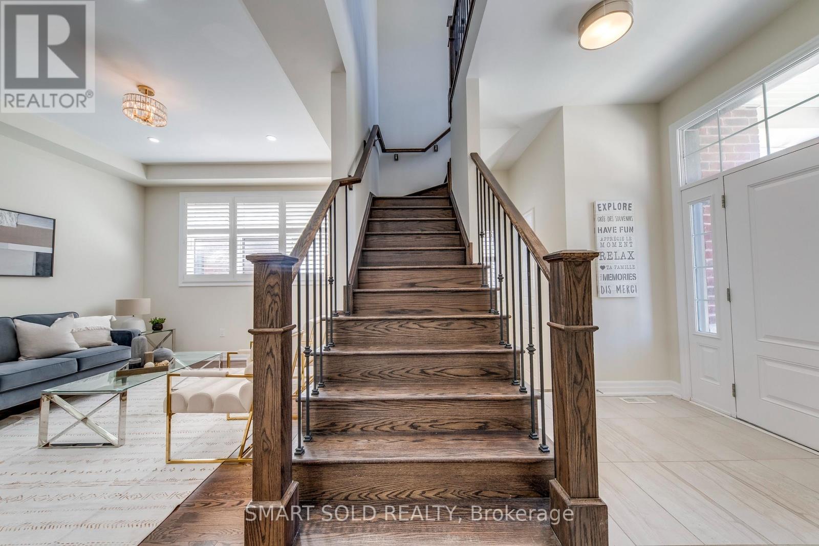 3263 Donald Mackay Street, Oakville, Ontario  L6M 0T1 - Photo 19 - W12146651