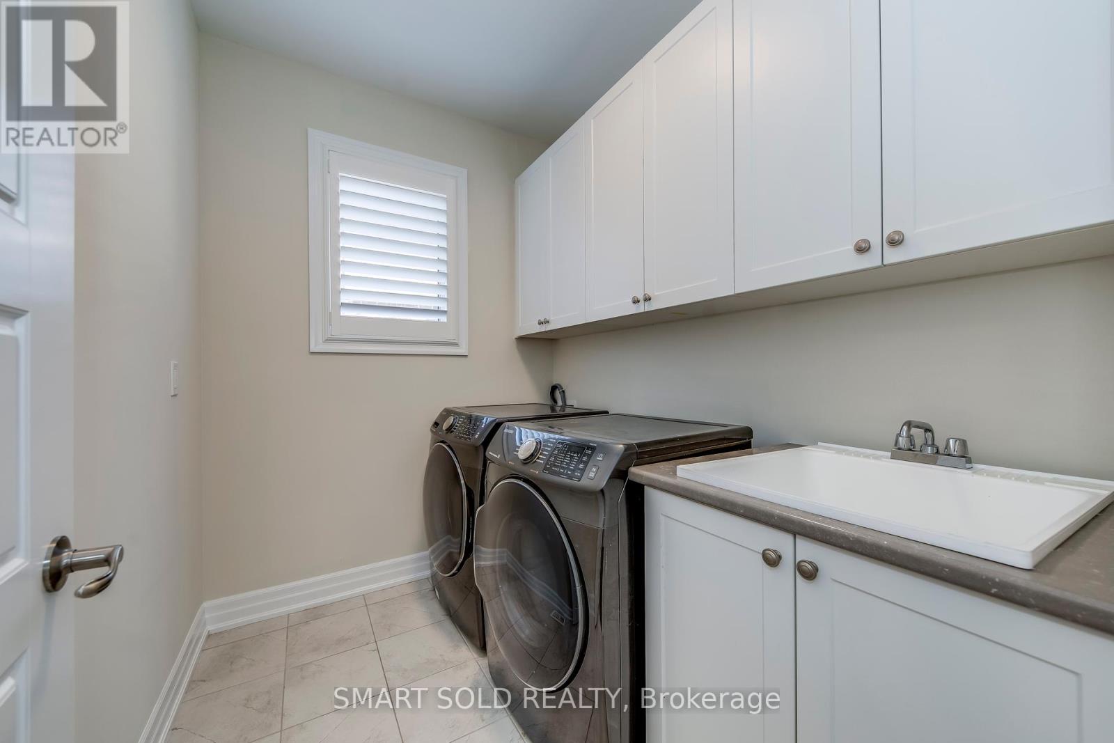 3263 Donald Mackay Street, Oakville, Ontario  L6M 0T1 - Photo 34 - W12146651