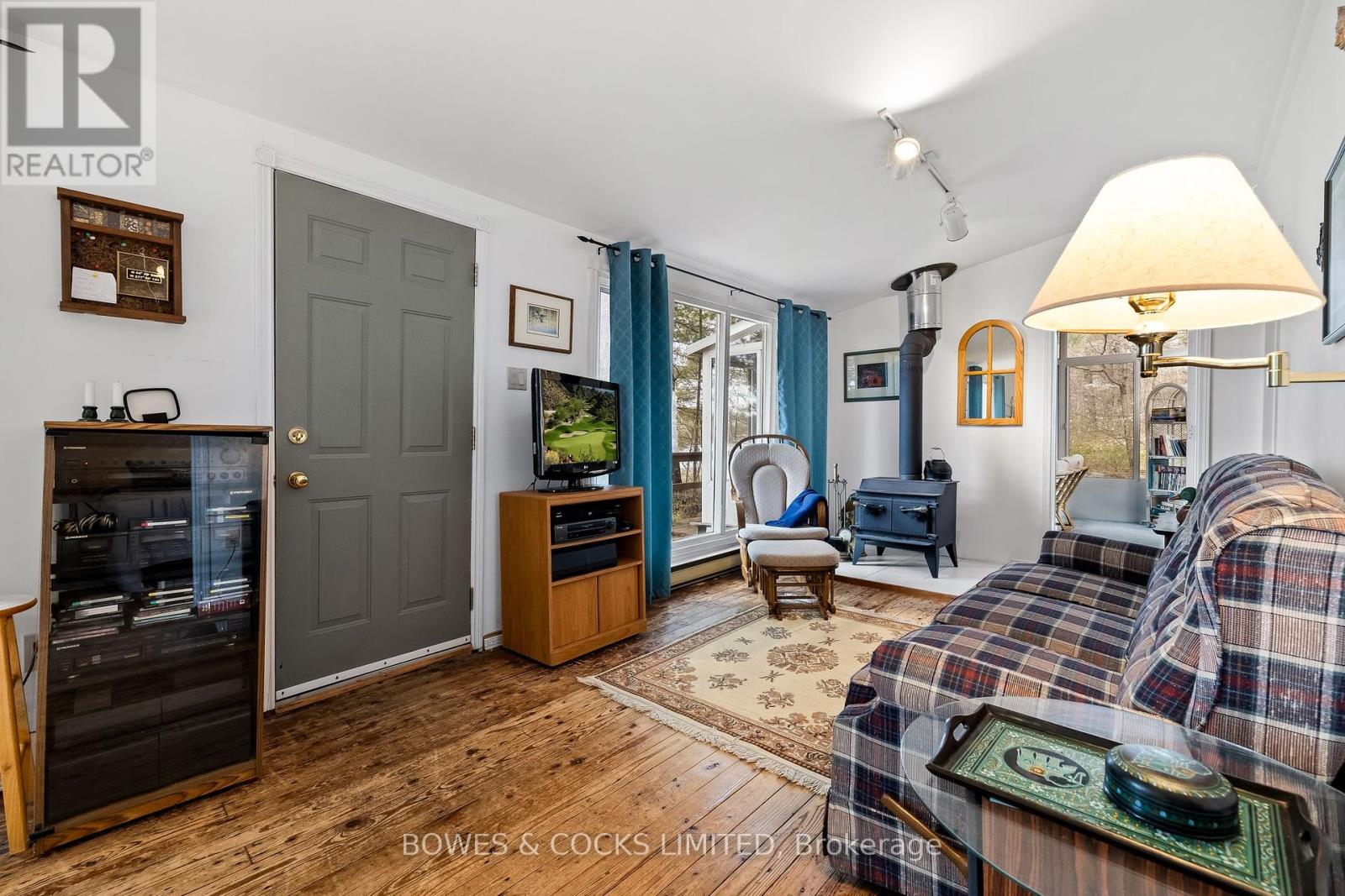 417 Island 38, Havelock-Belmont-Methuen, Ontario  K0L 1Z0 - Photo 10 - X12146749