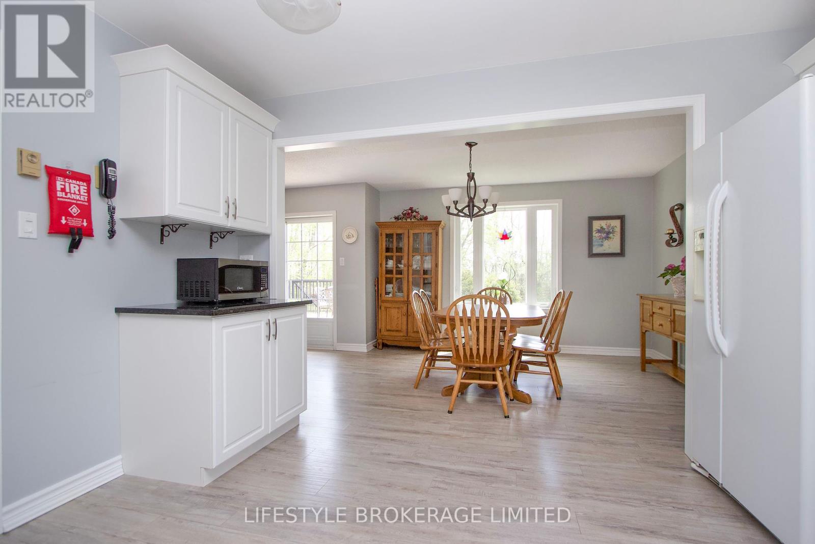 133 Robmar Crescent, Kawartha Lakes (Manilla), Ontario  K0M 2J0 - Photo 20 - X12146759