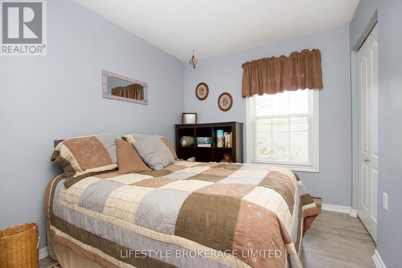 133 Robmar Crescent, Kawartha Lakes (Manilla), Ontario  K0M 2J0 - Photo 23 - X12146759