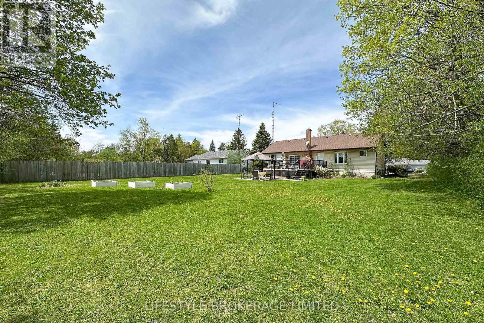 133 Robmar Crescent, Kawartha Lakes (Manilla), Ontario  K0M 2J0 - Photo 7 - X12146759