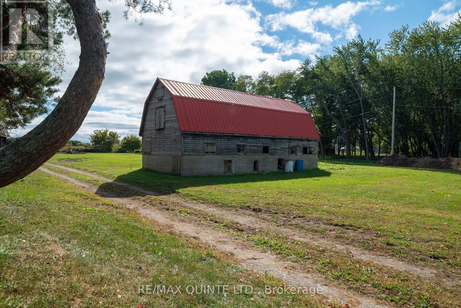 1866-1874 County Rd 12 Road, Prince Edward County (Hallowell Ward), Ontario  K0K 2T0 - Photo 41 - X12146773