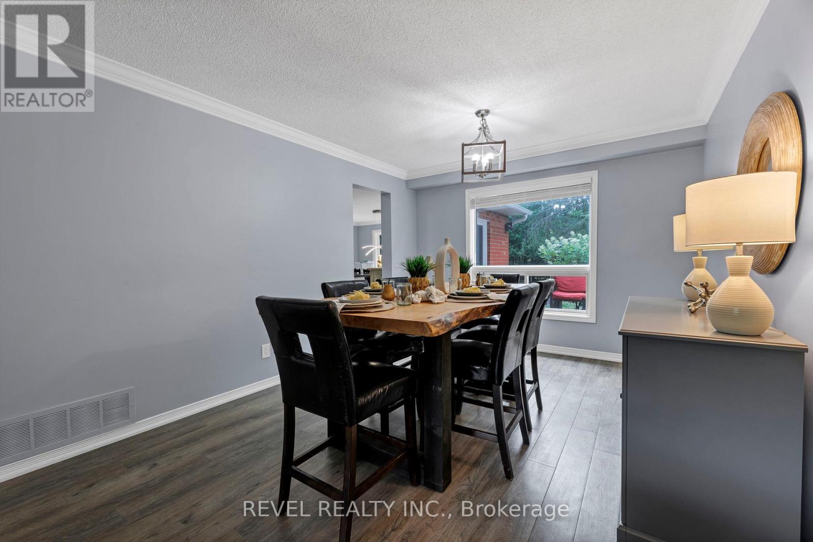 46 Royal Estate Drive, Kawartha Lakes, Ontario  L0A 1K0 - Photo 10 - X12146814