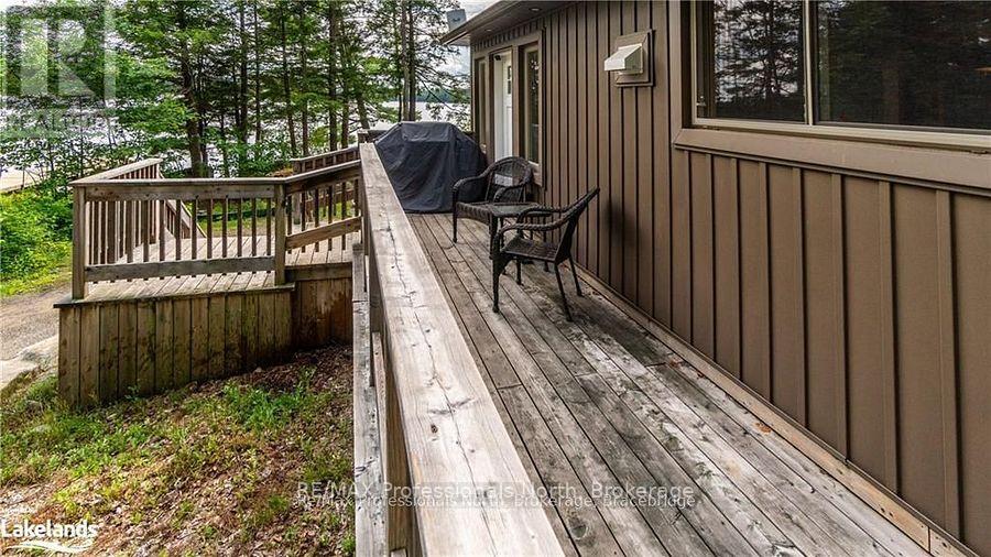 1032 Lakeshore Drive S, Bracebridge, Ontario  P1L 1X3 - Photo 29 - X12146755