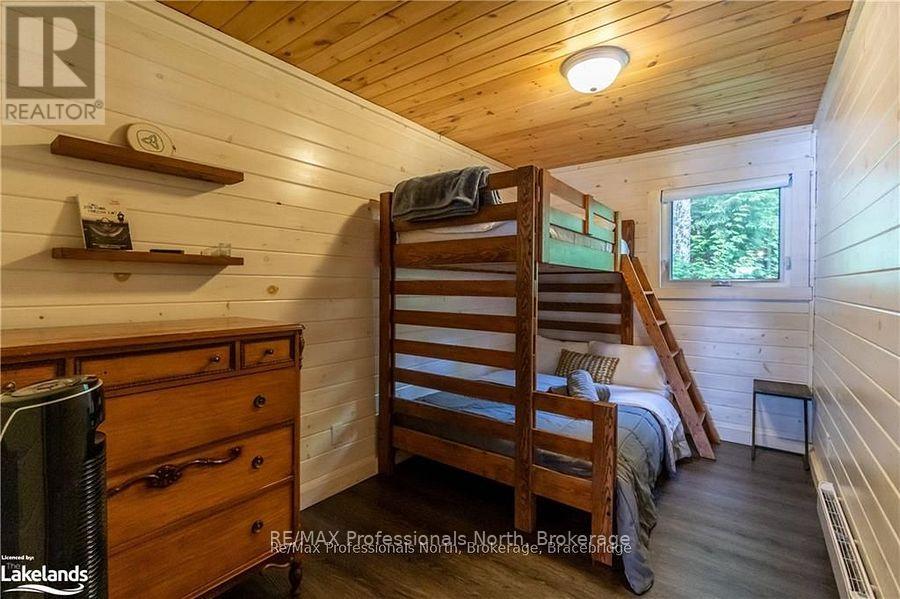 1032 Lakeshore Drive S, Bracebridge, Ontario  P1L 1X3 - Photo 8 - X12146755