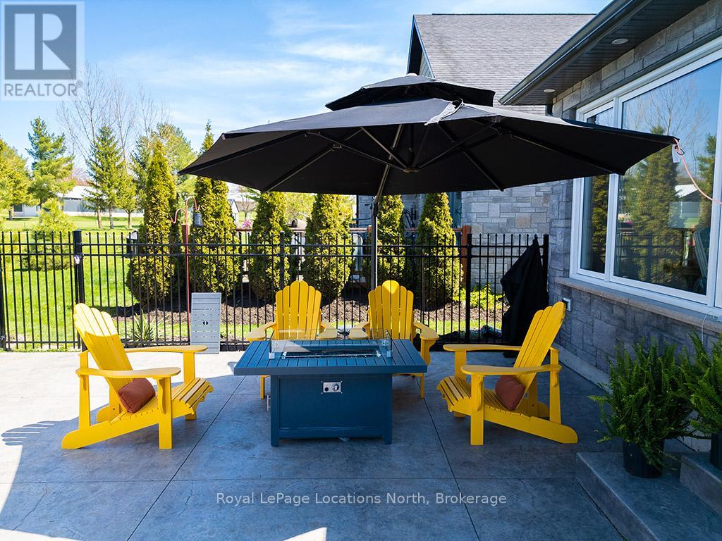 37 Grayview Drive, Grey Highlands, Ontario  N0C 1H0 - Photo 19 - X12146788