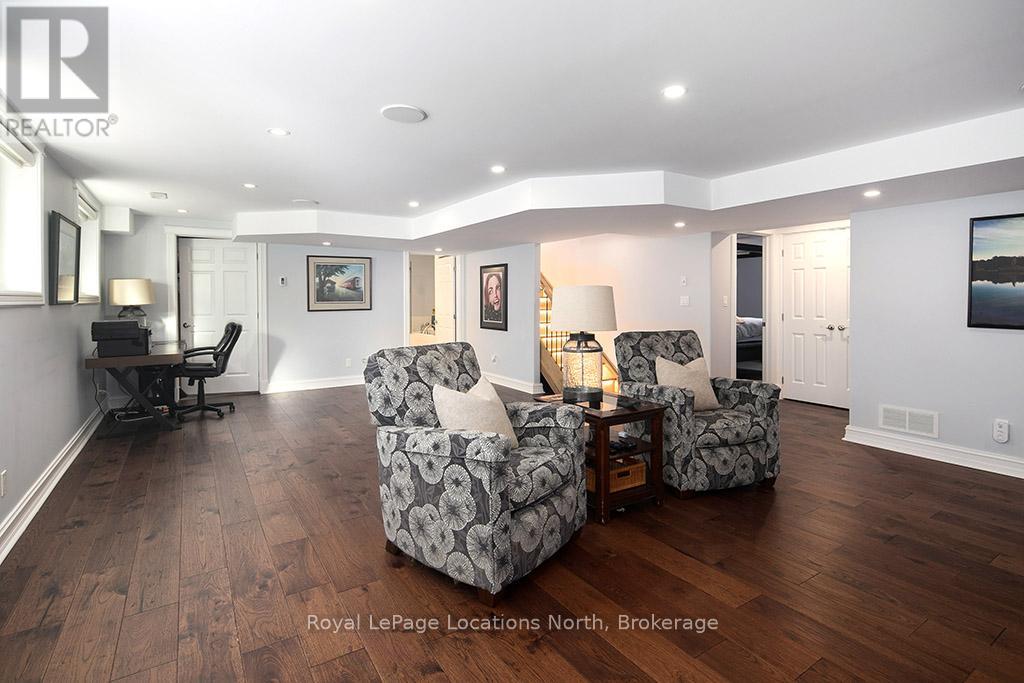 37 Grayview Drive, Grey Highlands, Ontario  N0C 1H0 - Photo 28 - X12146788
