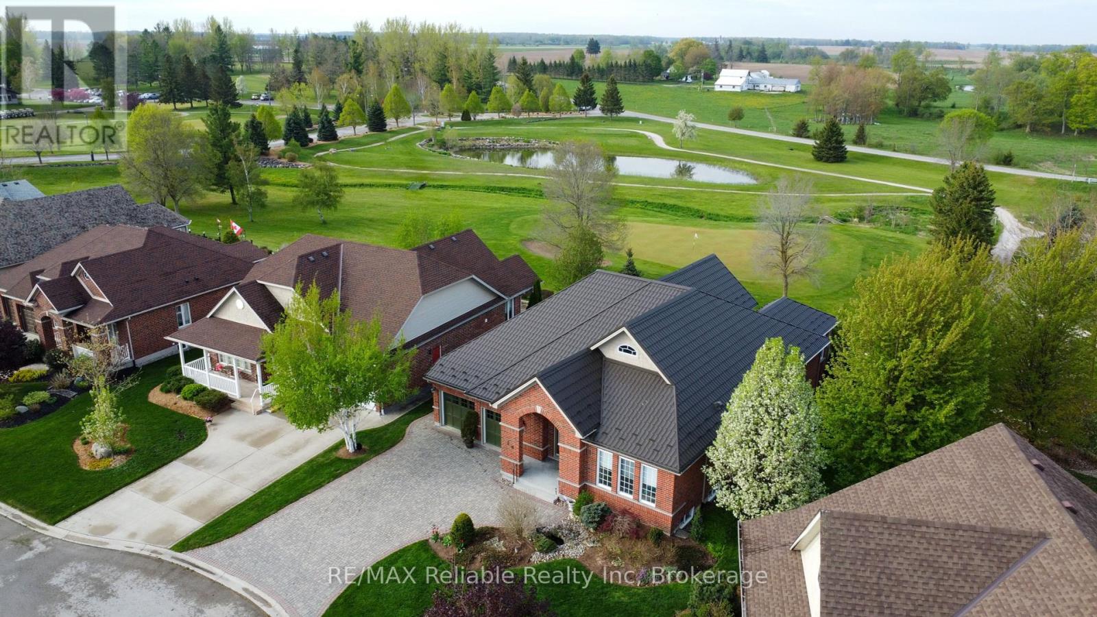 16 Stornoway Crescent, Huron East, Ontario  N0K 1W0 - Photo 32 - X12146832
